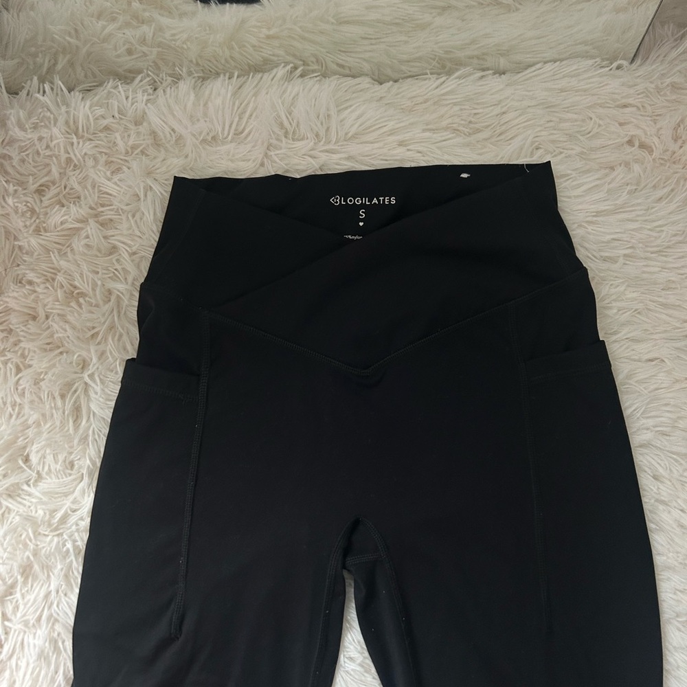 Blogilates Black Crossover Waist Leggings - Picture 6 of 8